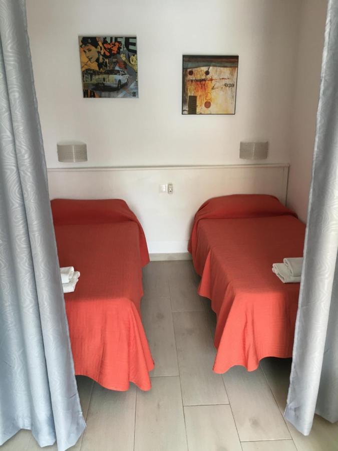 Bermudas-Turis Apartamentos Бенидорм Экстерьер фото