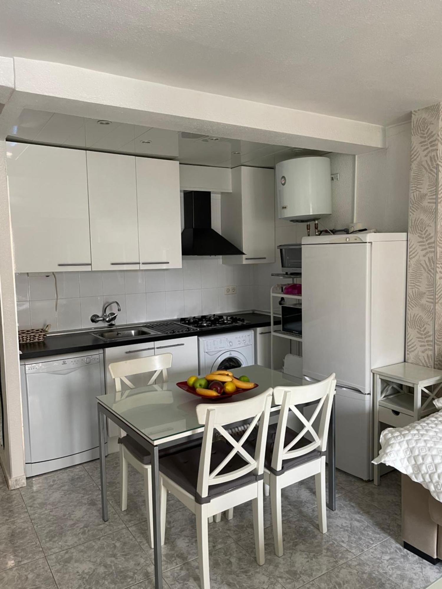 Bermudas-Turis Apartamentos Бенидорм Экстерьер фото