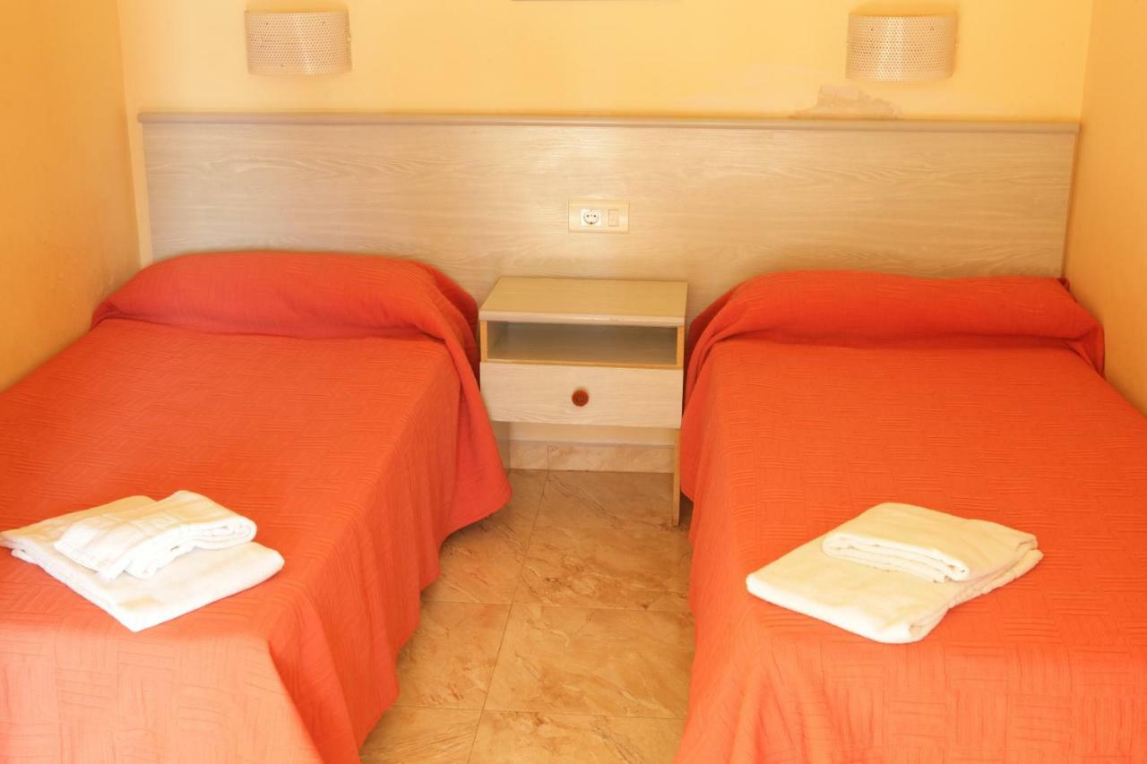 Bermudas-Turis Apartamentos Бенидорм Экстерьер фото