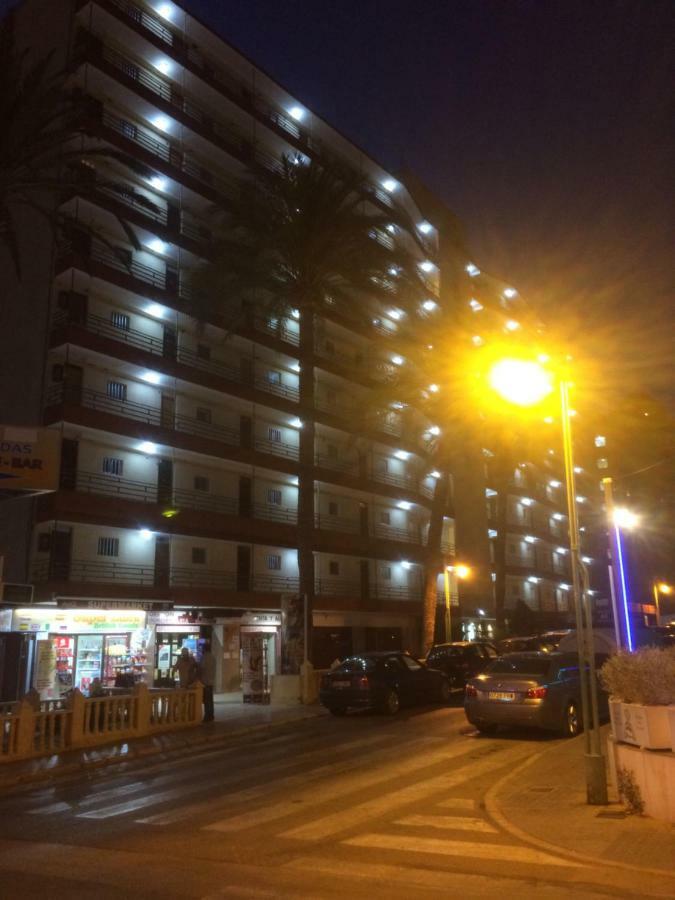 Bermudas-Turis Apartamentos Бенидорм Экстерьер фото